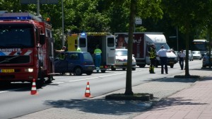 Aanrijding tussen twee auto's op de 1e Barendrechtseweg in Barendrecht