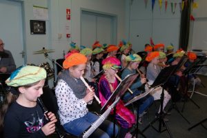 Sinterklaasrepetitie en kerstpresentatie door jongste jeugd Harmonievereniging